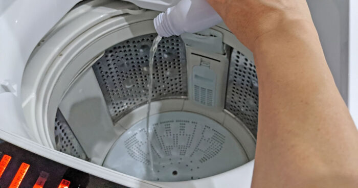 夏の洗濯物の臭いが気になる!?洗濯機(洗濯槽)の掃除と臭い対策についてプロが解説